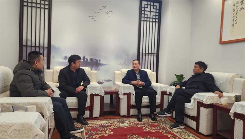 與河南**、固天下防水高層共商建筑修繕行業(yè)未來與發(fā)展